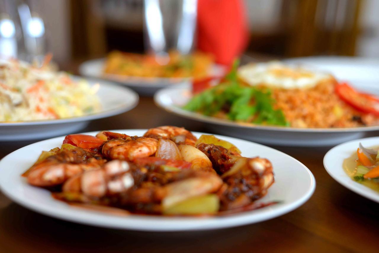 Red Chillies Tourist Inn 캔디 외부 사진